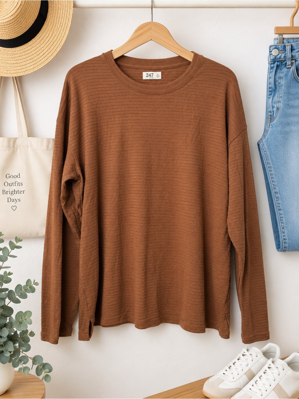24/7 Women's Ribbed Long-Sleeve Tee in Brown